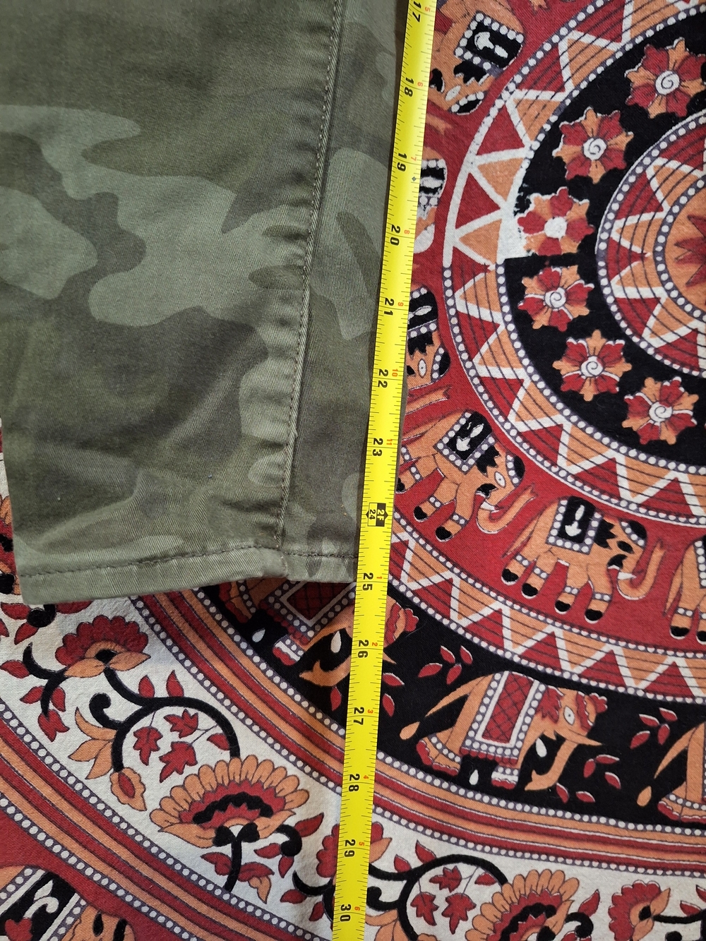 Levi's 711 Womens Mid-Rise Skinny Jeans Army Green Camouflage - Picture 9 of 10